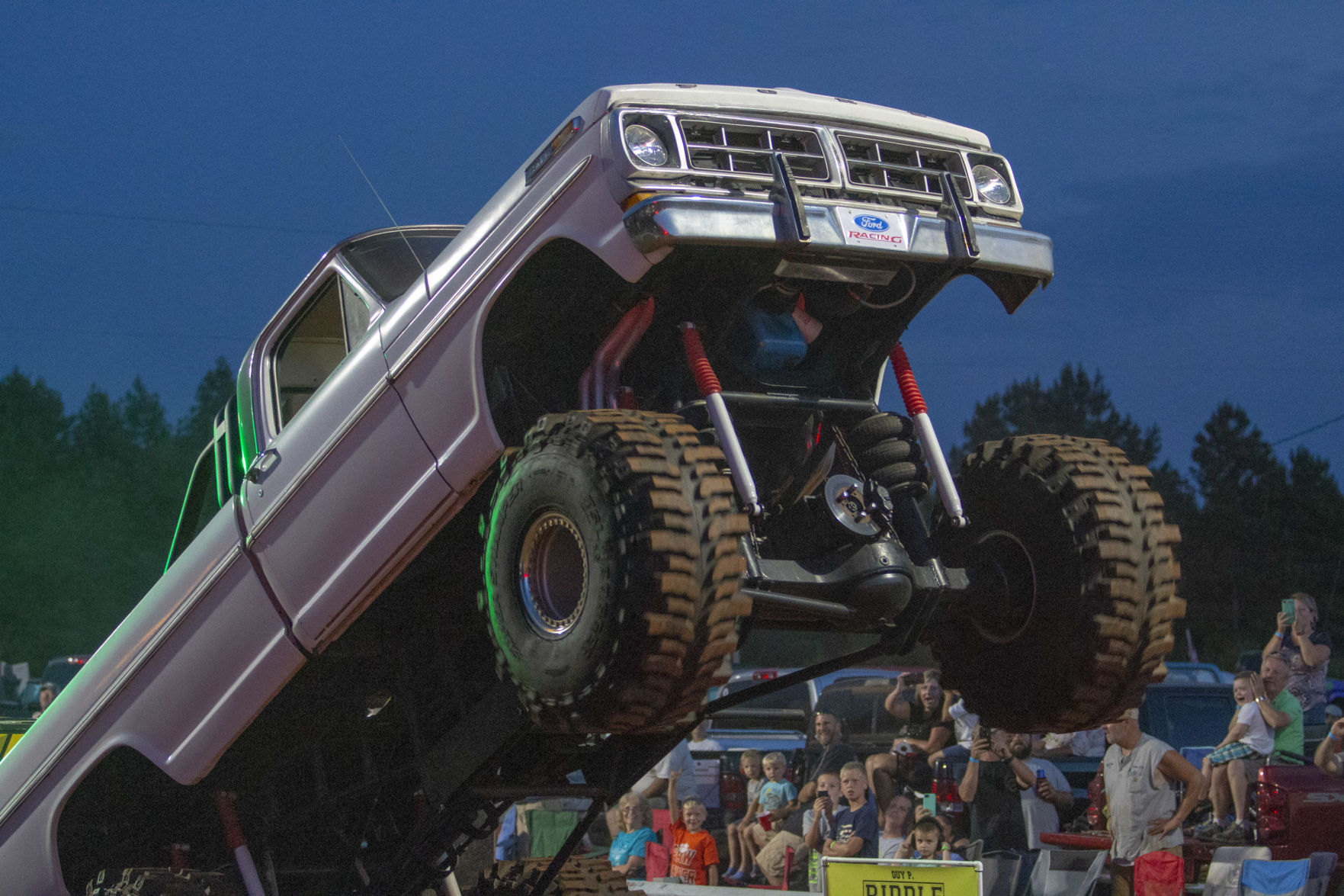 TractorPull14.JPG